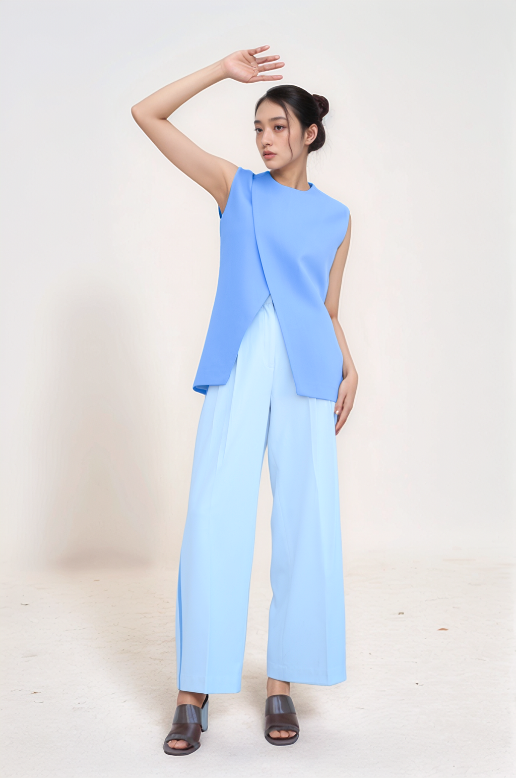 Lilac Blue Long-Overlapped Waistcoat