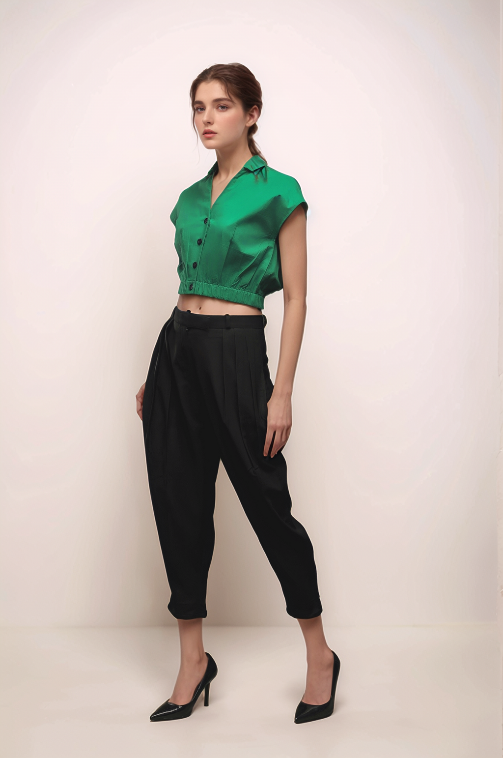 Black Cropped Baggy Pant