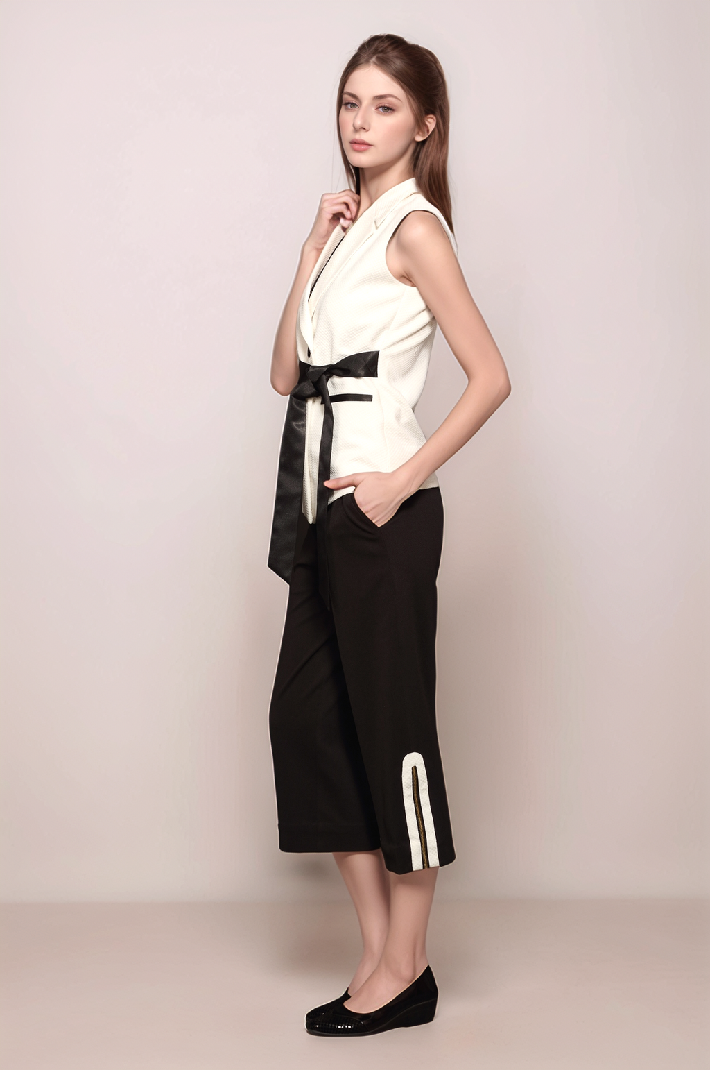 Black Cropped  Trouser