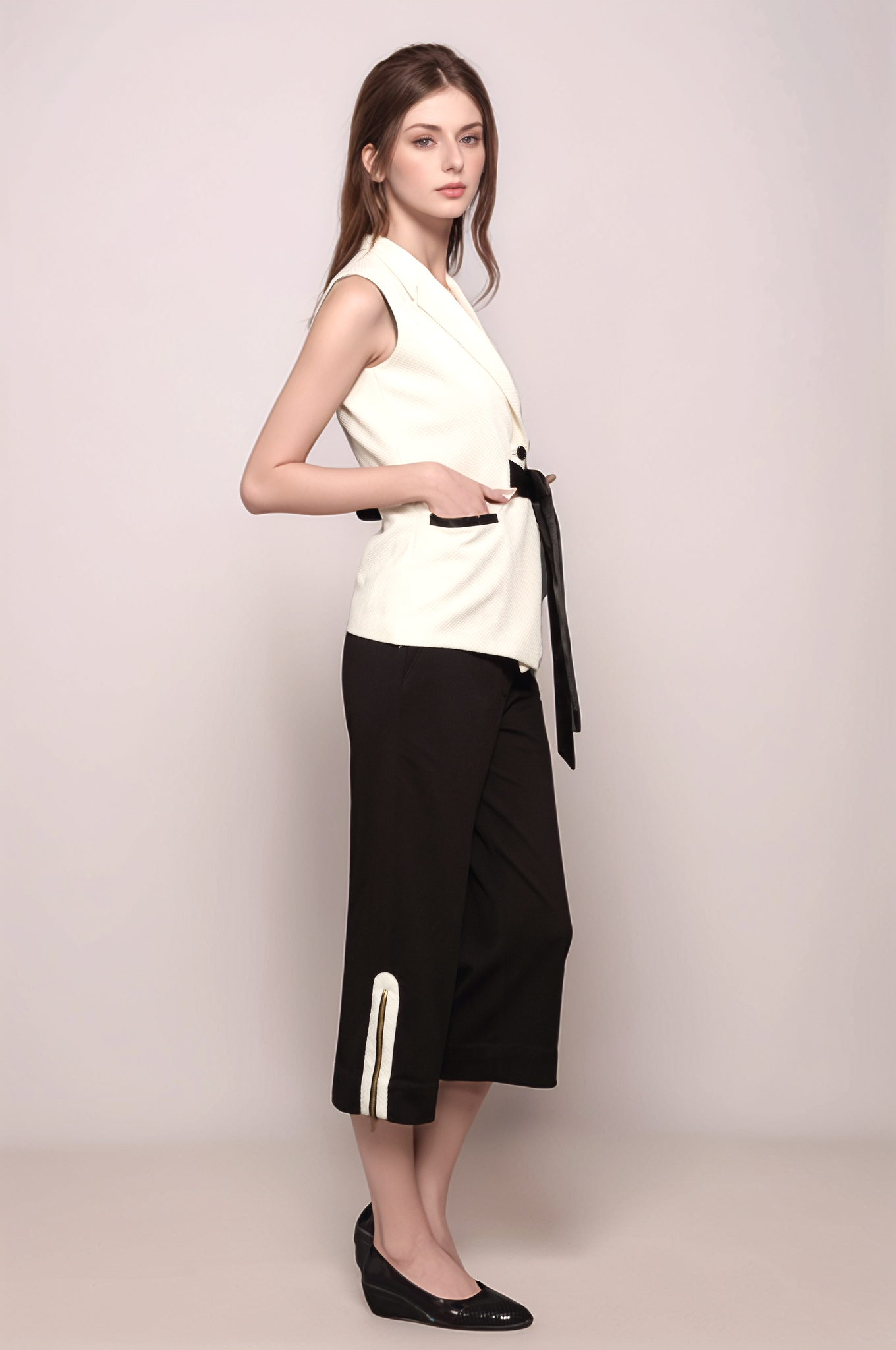 Black Cropped  Trouser