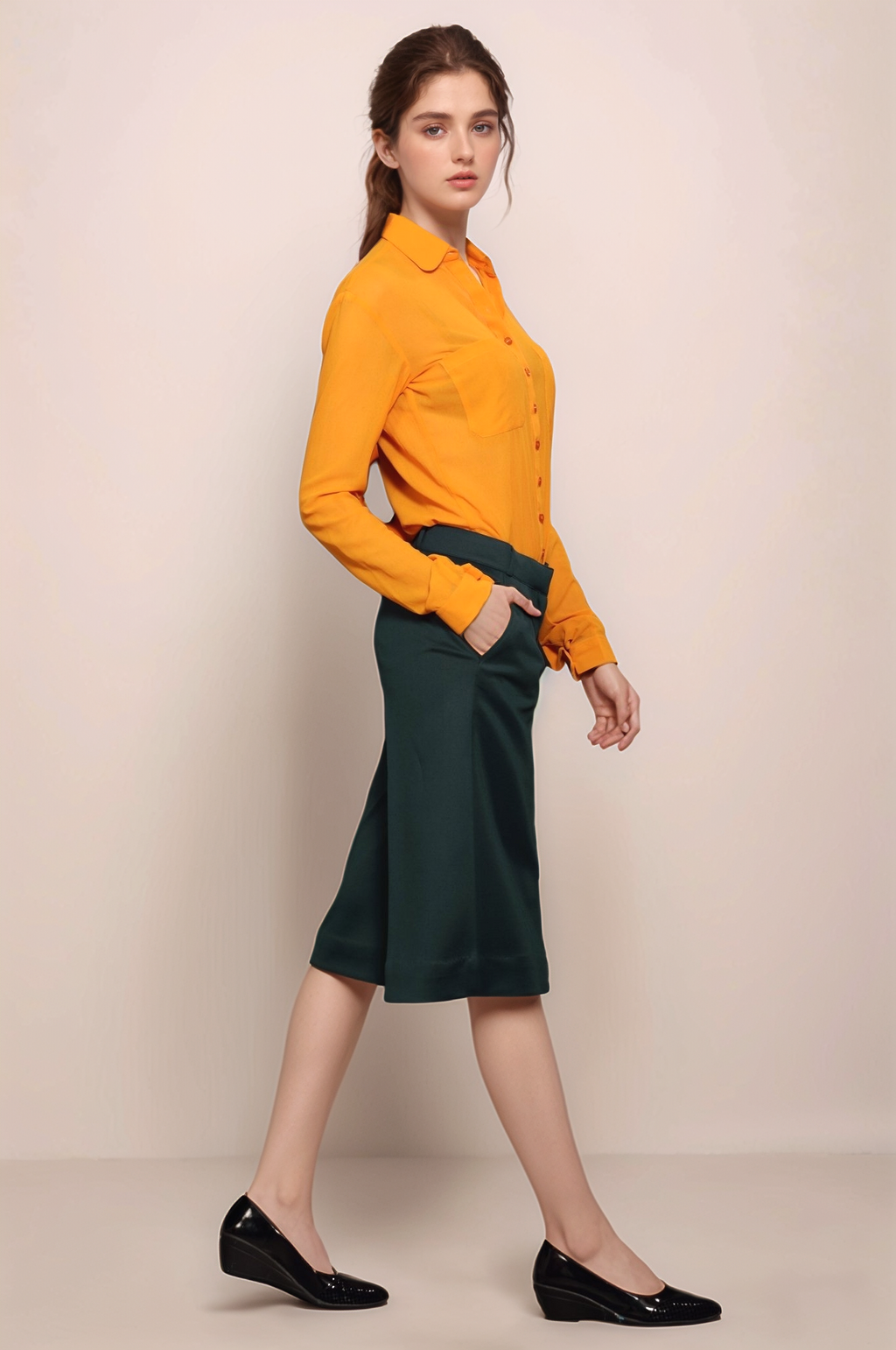 Green Cropped Trouser