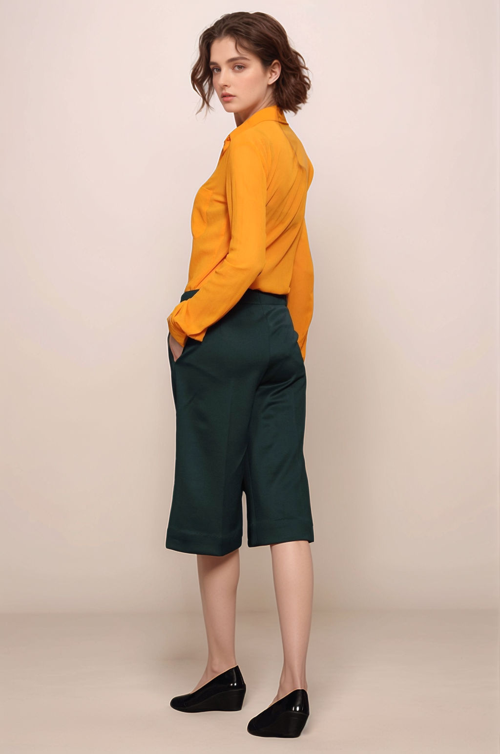 Green Cropped Trouser